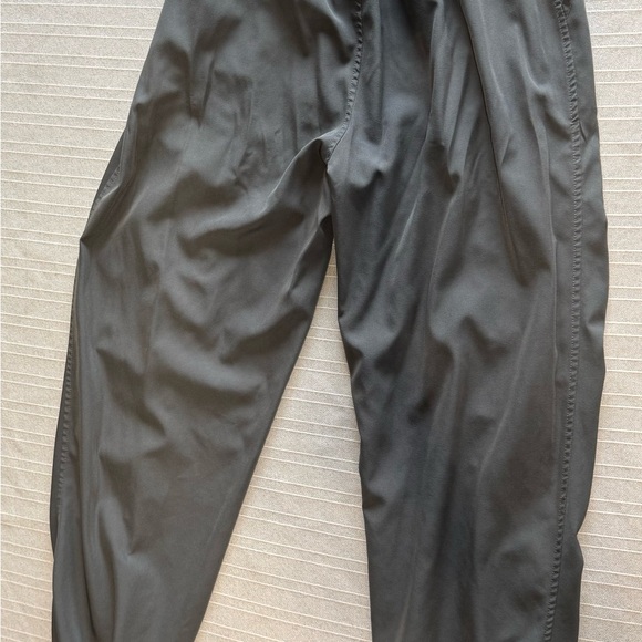 Woman’s Gray Pants - Picture 3 of 3